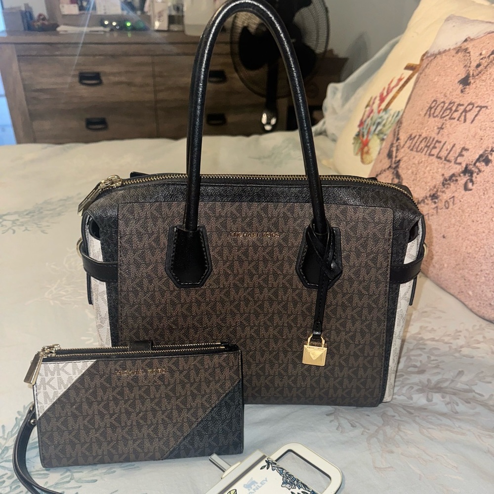 Michael Kors Medium Handbag and Matching Wallet